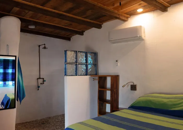 Adobe Oasis Riverbank 3*