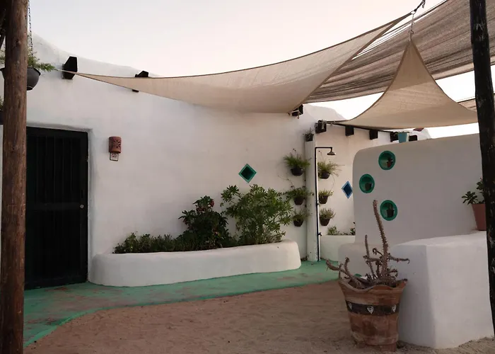 Adobe Oasis Riverbank 3*